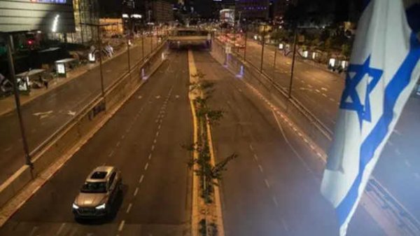 股票配资门户平台社区 以军称在德黑兰一机场摧毁两架伊朗F-14战机